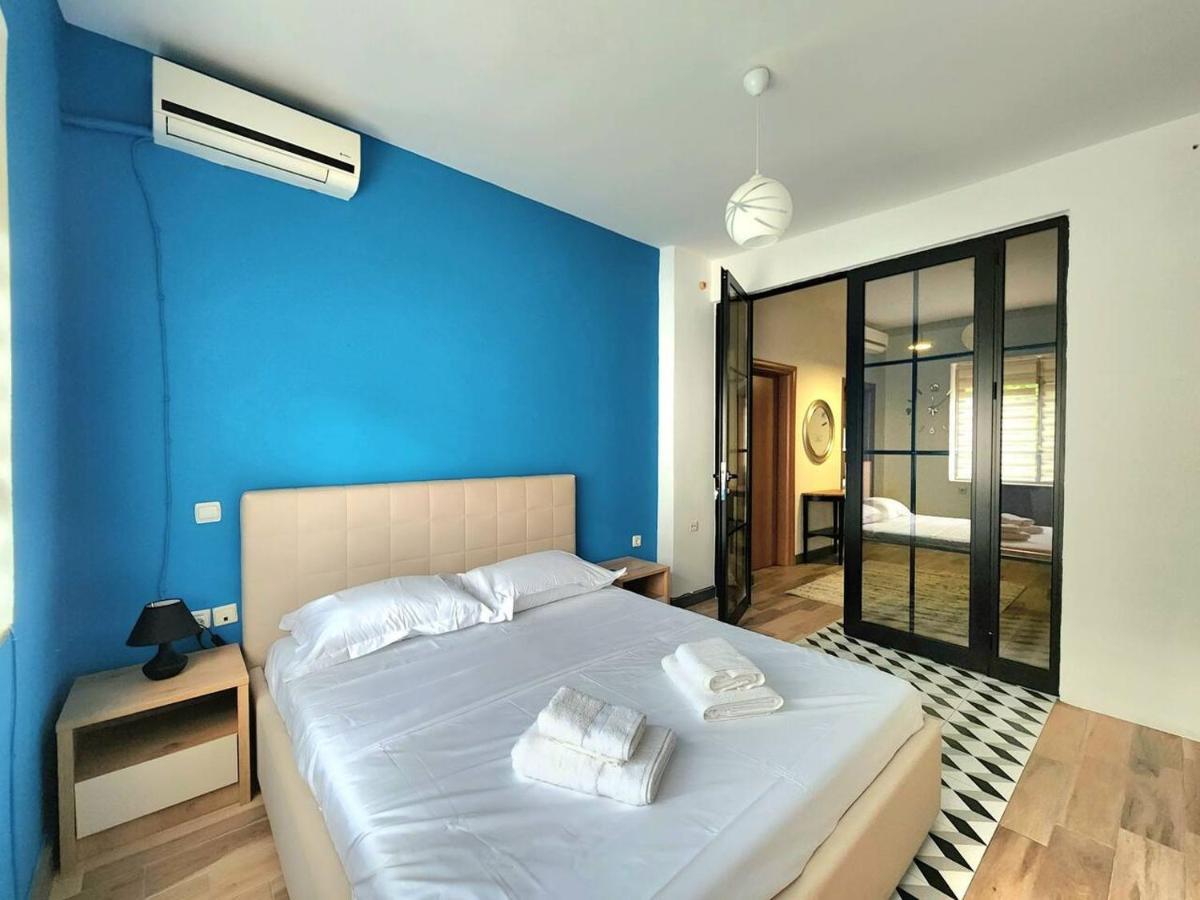 Turqoise Flat In City Center With 24H Self Check In Tirana Exteriör bild