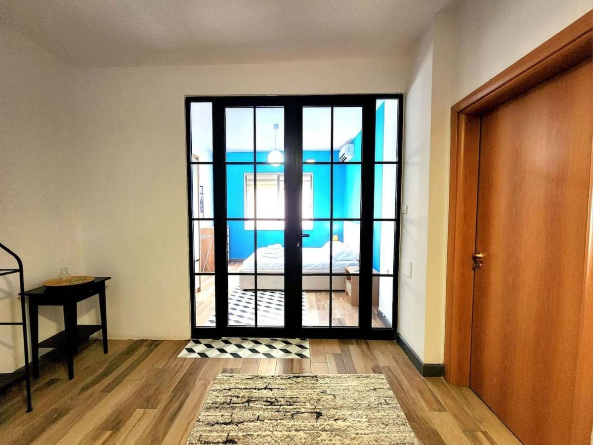 Turqoise Flat In City Center With 24H Self Check In Tirana Exteriör bild