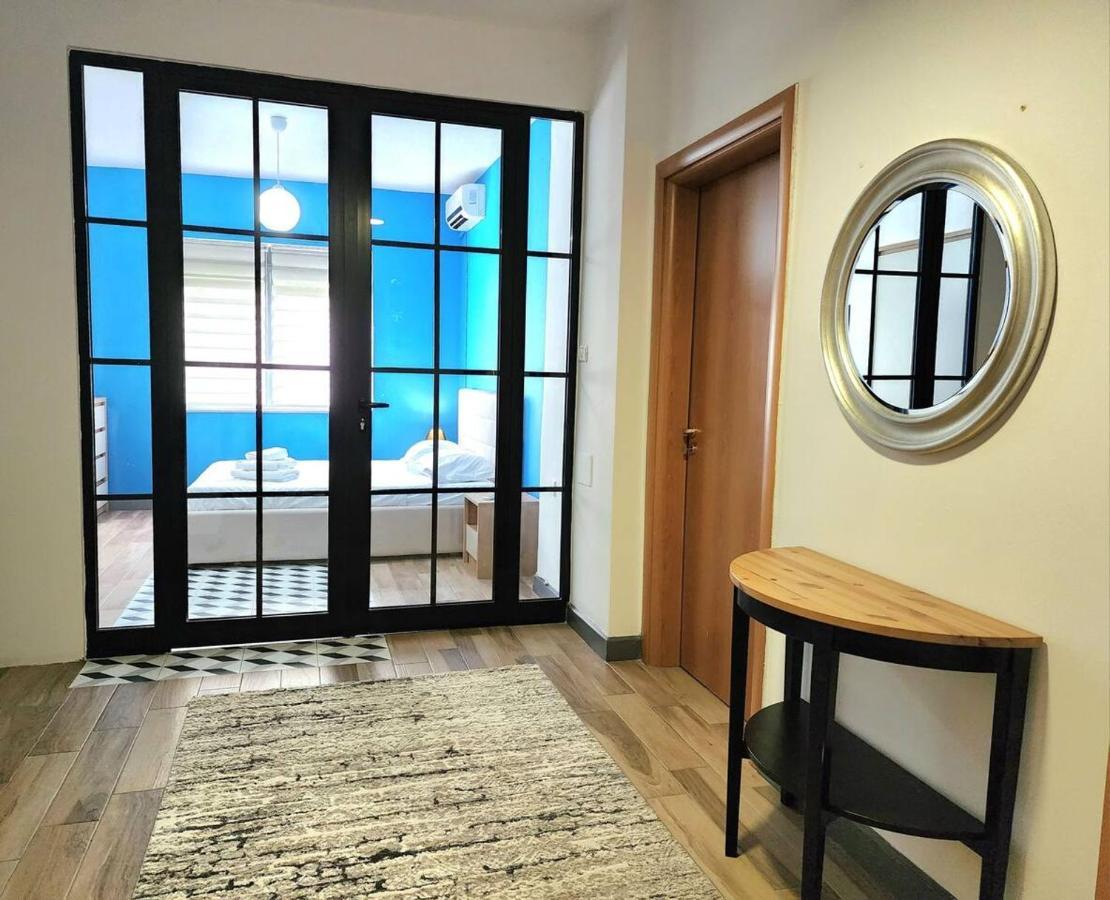 Turqoise Flat In City Center With 24H Self Check In Tirana Exteriör bild